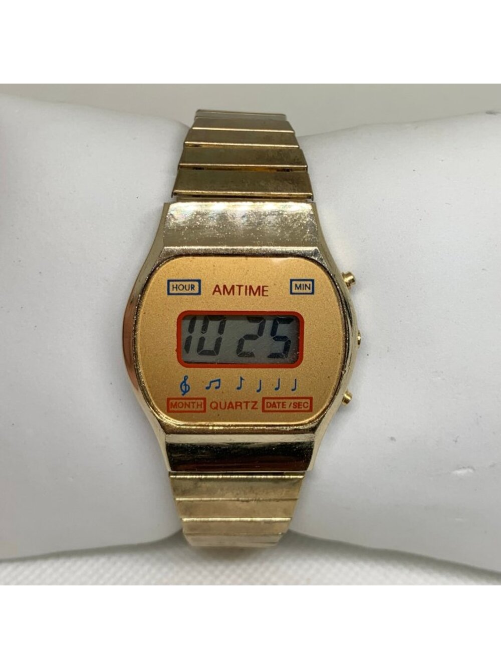 Vintage Amtime digital quartz Lcd watch gold tone 32mm stretch 6.5” running